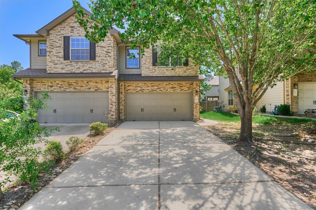 7 Wickerdale, The Woodlands, TX 77382