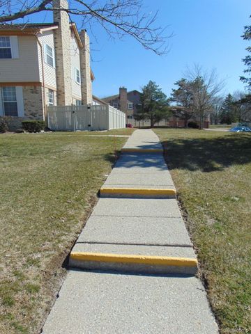 21230 W Glen Haven Circle 64, Novi, MI 48167