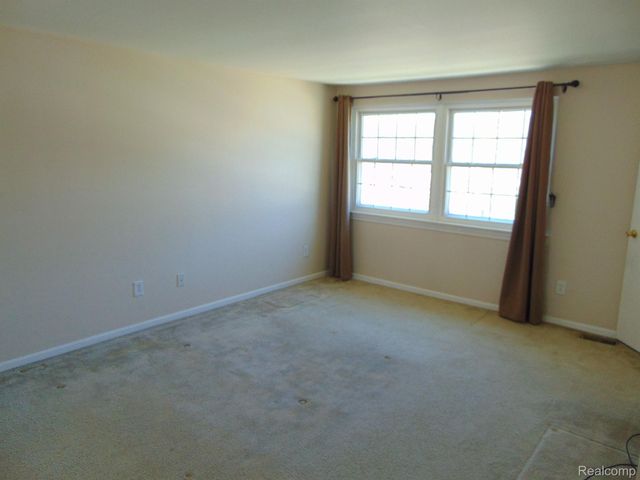21230 W Glen Haven Circle 64, Novi, MI 48167