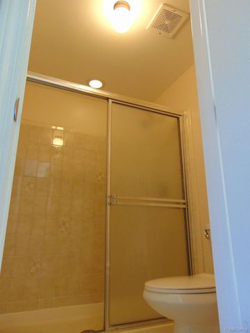 21230 W Glen Haven Circle 64, Novi, MI 48167