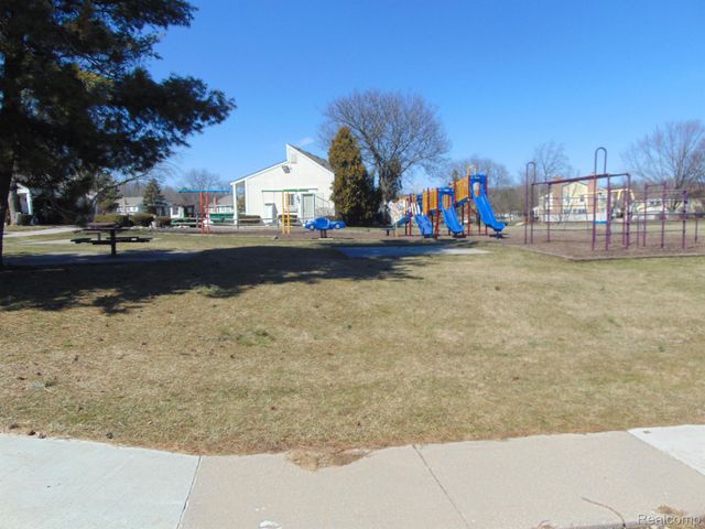 21230 W Glen Haven Circle 64, Novi, MI 48167