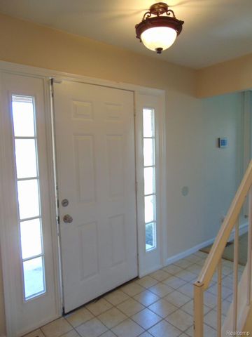 21230 W Glen Haven Circle 64, Novi, MI 48167