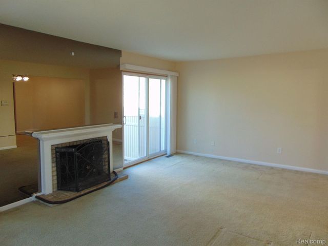 21230 W Glen Haven Circle 64, Novi, MI 48167