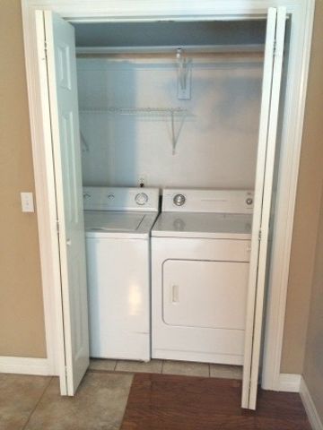 230 N Olive Avenue, Fayetteville, AR 72701