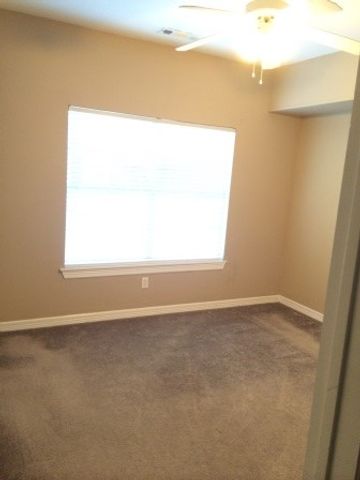 230 N Olive Avenue, Fayetteville, AR 72701