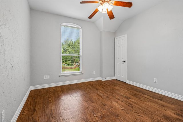 3720 Cripple Creek Court, Bedford, TX 76021