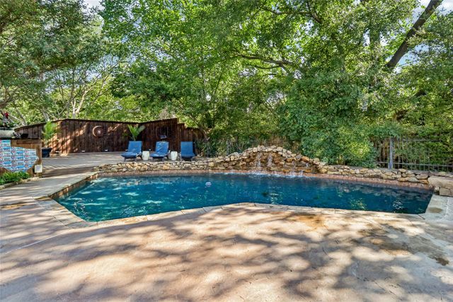 3720 Cripple Creek Court, Bedford, TX 76021
