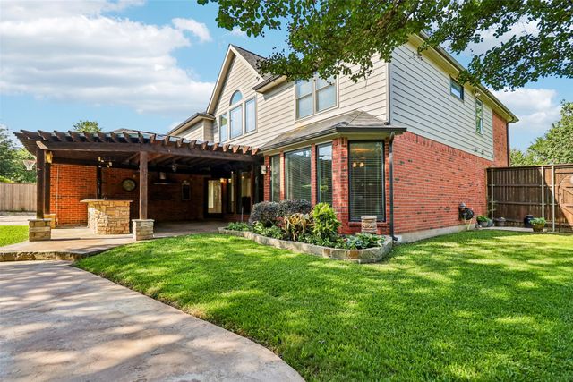 3720 Cripple Creek Court, Bedford, TX 76021