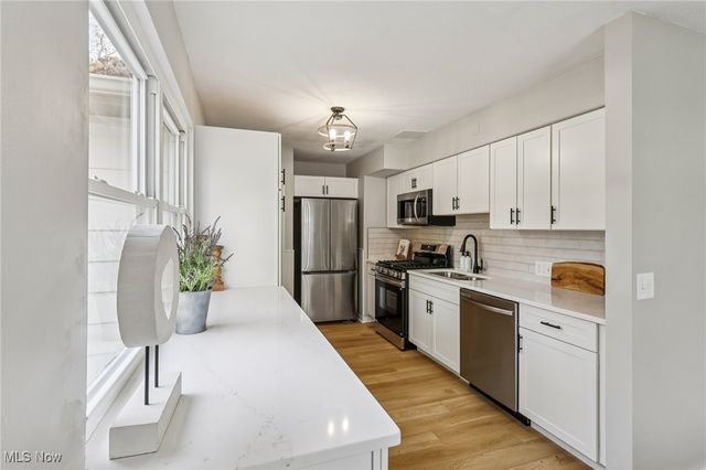 36465 Chestnut Ridge Road, North Ridgeville, OH 44039