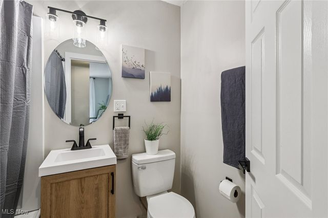 36465 Chestnut Ridge Road, North Ridgeville, OH 44039