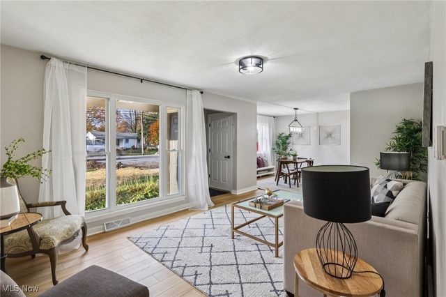 36465 Chestnut Ridge Road, North Ridgeville, OH 44039