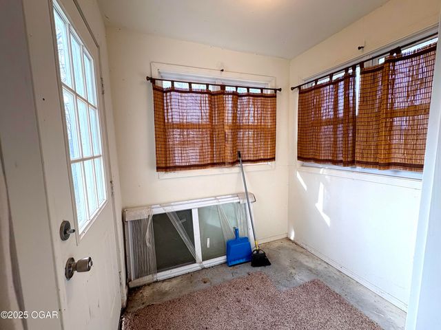 728 S Highland Avenue, Joplin, MO 64801