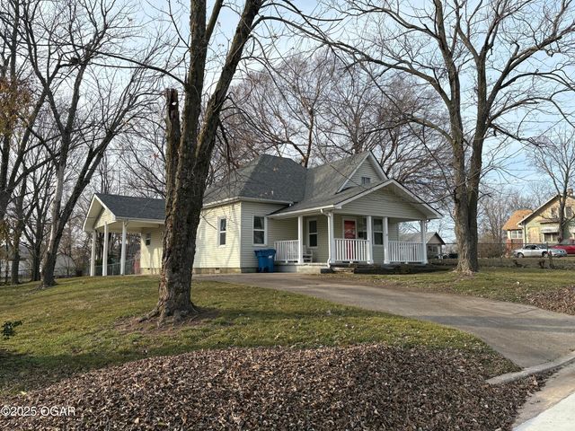 728 S Highland Avenue, Joplin, MO 64801