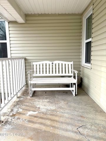 728 S Highland Avenue, Joplin, MO 64801