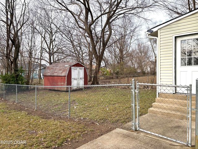 728 S Highland Avenue, Joplin, MO 64801