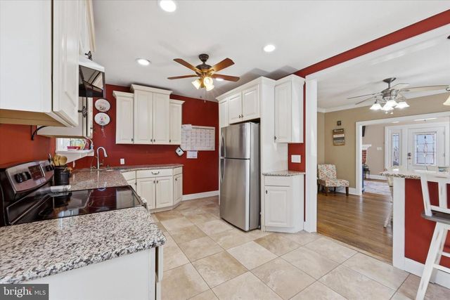 104 SYCAMORE RD, Havertown, PA 19083