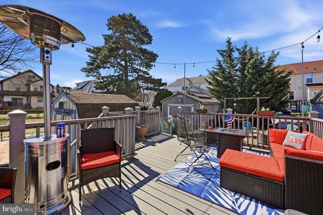 104 SYCAMORE RD, Havertown, PA 19083