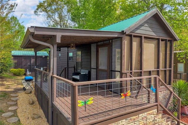205 Stag Leap Drive, Cleveland, GA 30528