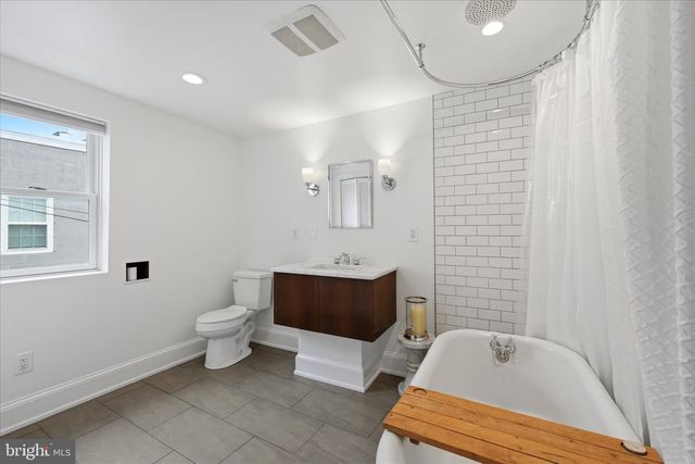 330 E THOMPSON ST, Philadelphia, PA 19125