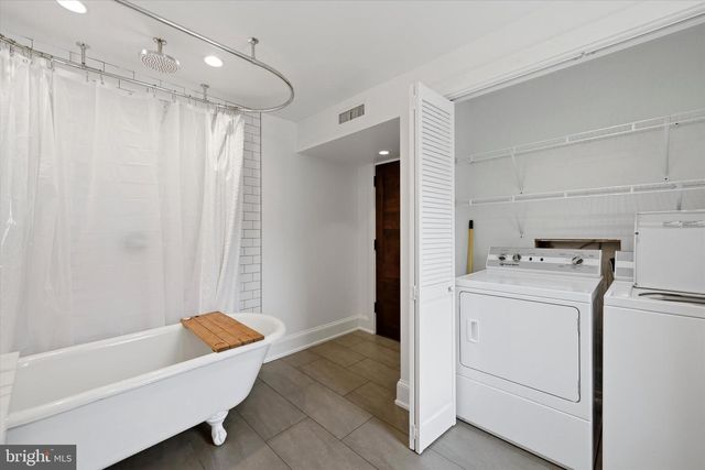 330 E THOMPSON ST, Philadelphia, PA 19125