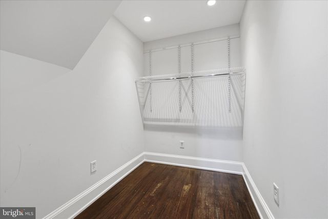 330 E THOMPSON ST, Philadelphia, PA 19125