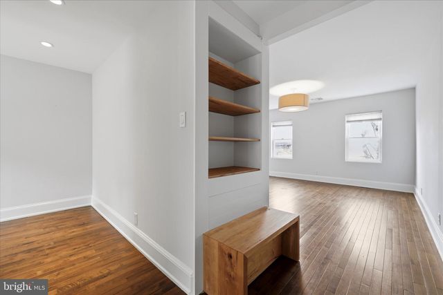 330 E THOMPSON ST, Philadelphia, PA 19125