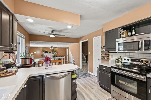 931 Dreamy Street, Greenwood, IN 46142