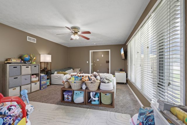 931 Dreamy Street, Greenwood, IN 46142