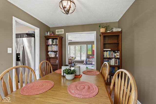 931 Dreamy Street, Greenwood, IN 46142