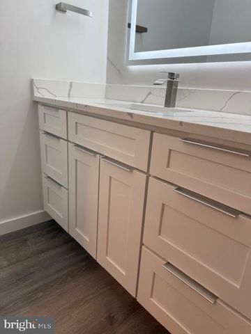 205 YOAKUM PKWY #1010, Alexandria, VA 22304