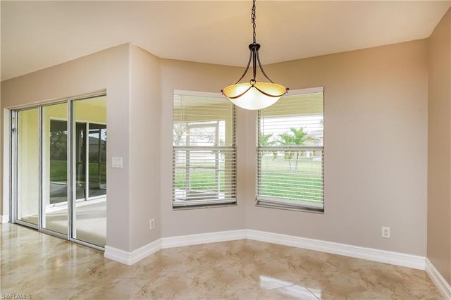 229 NE 7th PL, Cape Coral, FL 33909