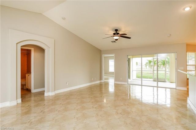 229 NE 7th PL, Cape Coral, FL 33909