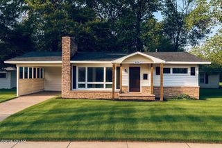 320 Robinson Avenue, Neosho, MO 64850
