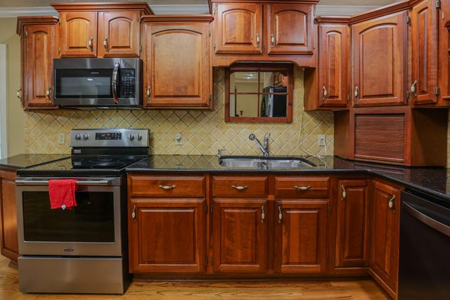 404 Highland Church Road, Paducah, KY 42001