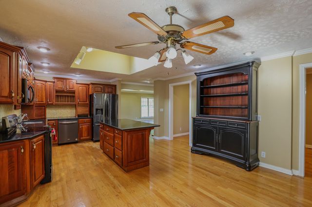 404 Highland Church Road, Paducah, KY 42001