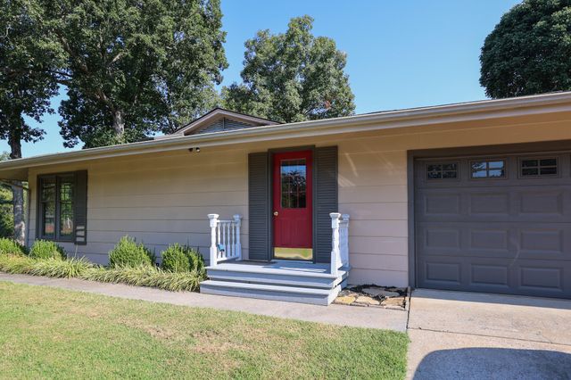 404 Highland Church Road, Paducah, KY 42001