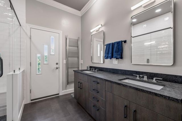3901 Belmont Park DR C, Austin, TX 78746