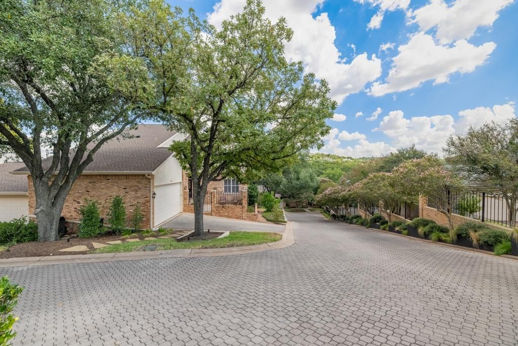 3901 Belmont Park DR C, Austin, TX 78746
