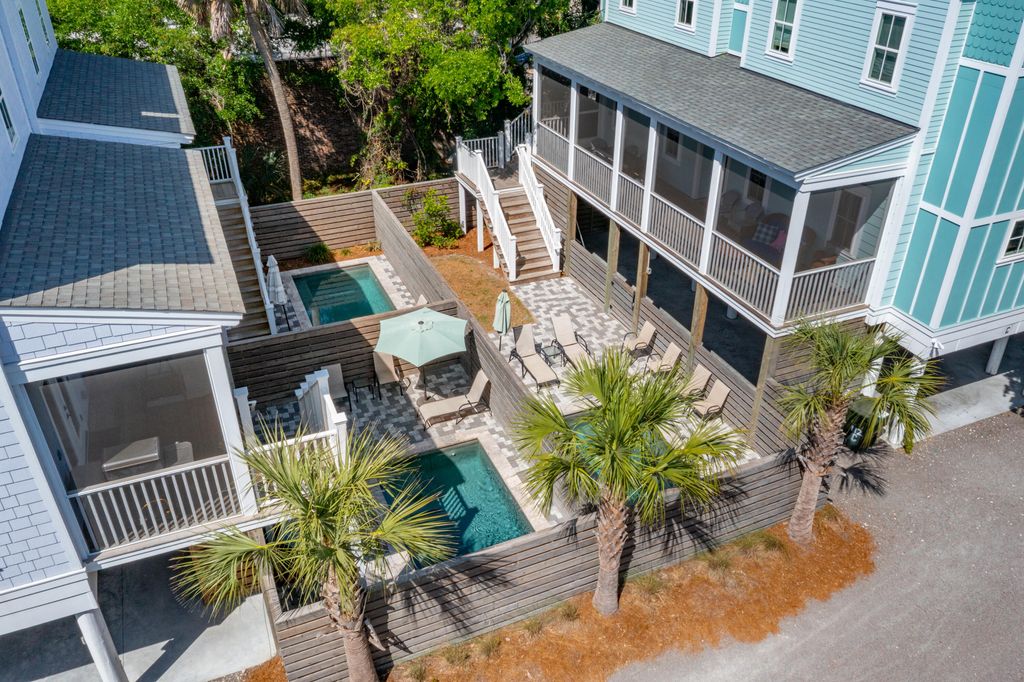112 E Huron Avenue, Folly Beach, SC 29439