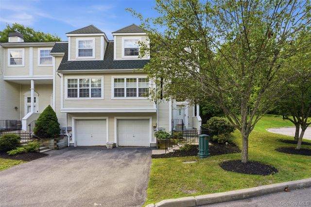 179 Isis Drive 3F, Newburgh, NY 12550