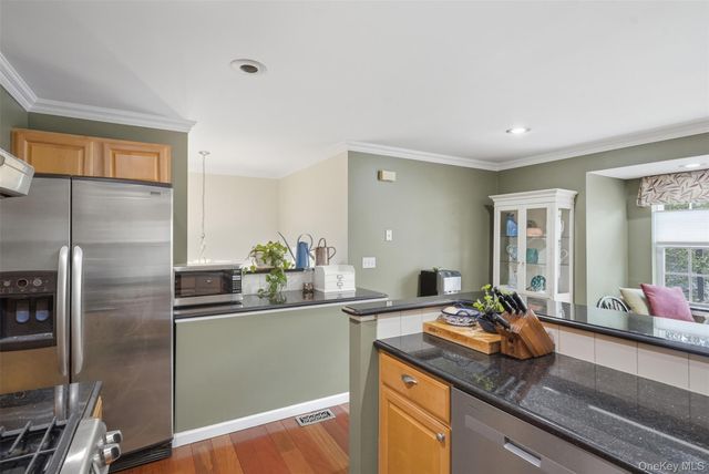 179 Isis Drive 3F, Newburgh, NY 12550