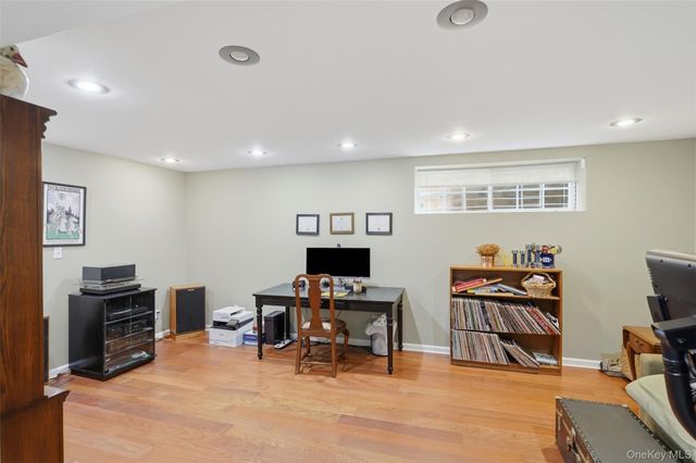 179 Isis Drive 3F, Newburgh, NY 12550