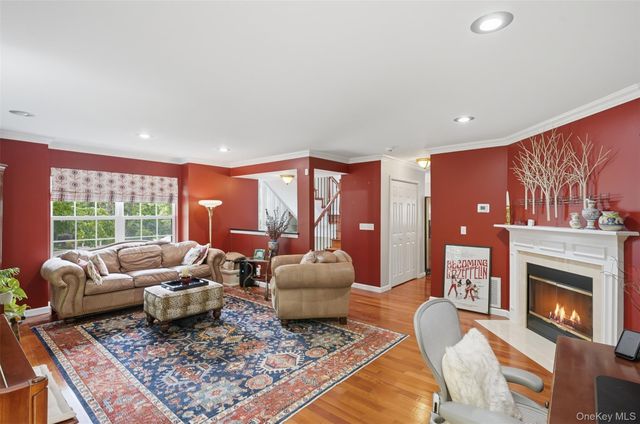 179 Isis Drive 3F, Newburgh, NY 12550