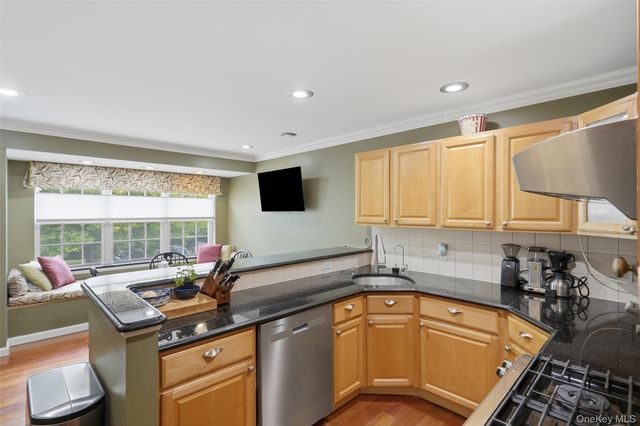 179 Isis Drive 3F, Newburgh, NY 12550