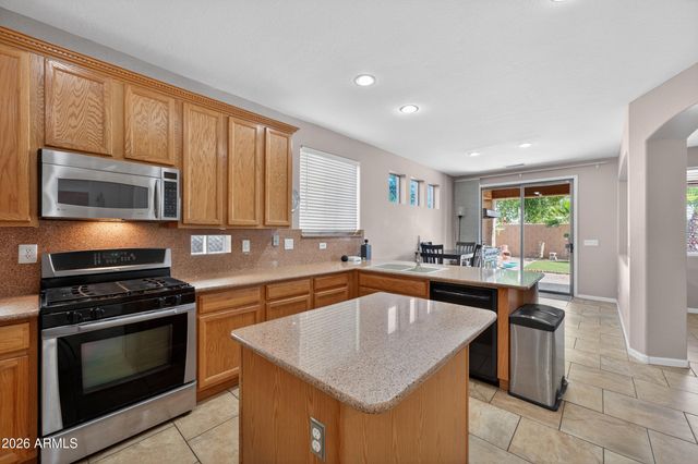 13849 W LISBON Lane, Surprise, AZ 85379