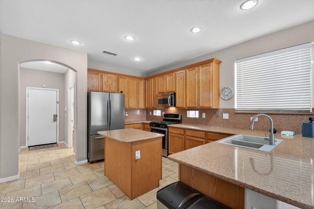 13849 W LISBON Lane, Surprise, AZ 85379