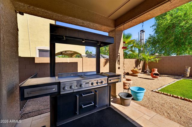 13849 W LISBON Lane, Surprise, AZ 85379