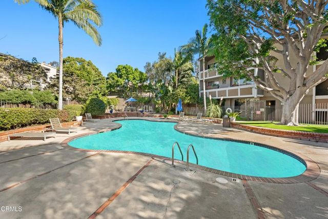 6355 Green Valley Circle 101, Culver City, CA 90230