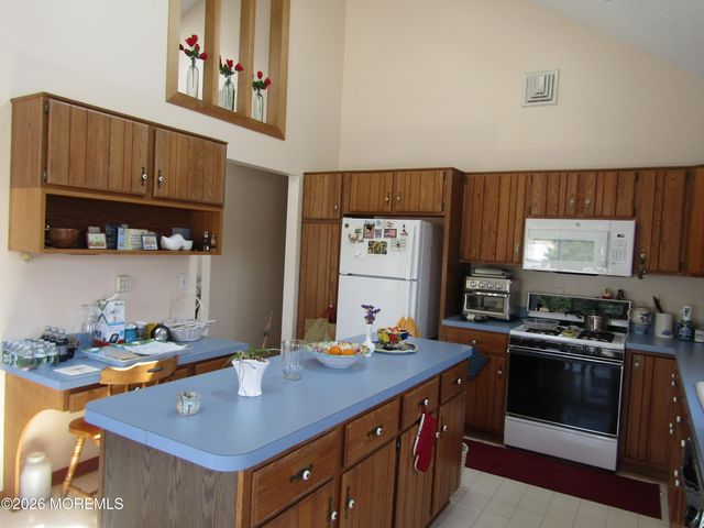 63 Cedar Run Road, Bayville, NJ 08721