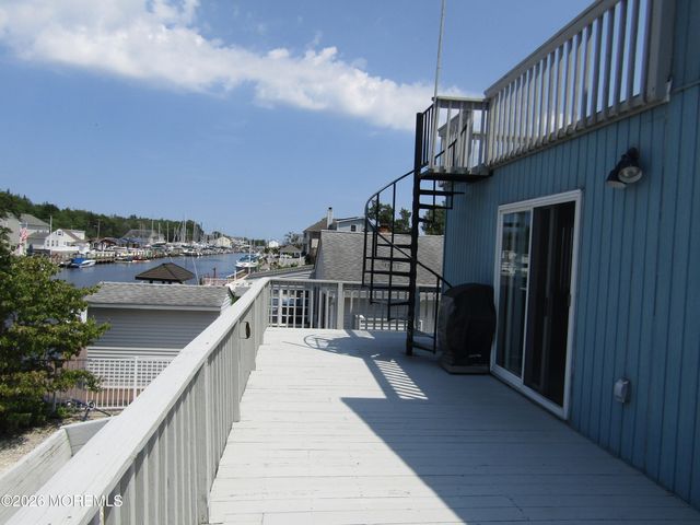 63 Cedar Run Road, Bayville, NJ 08721